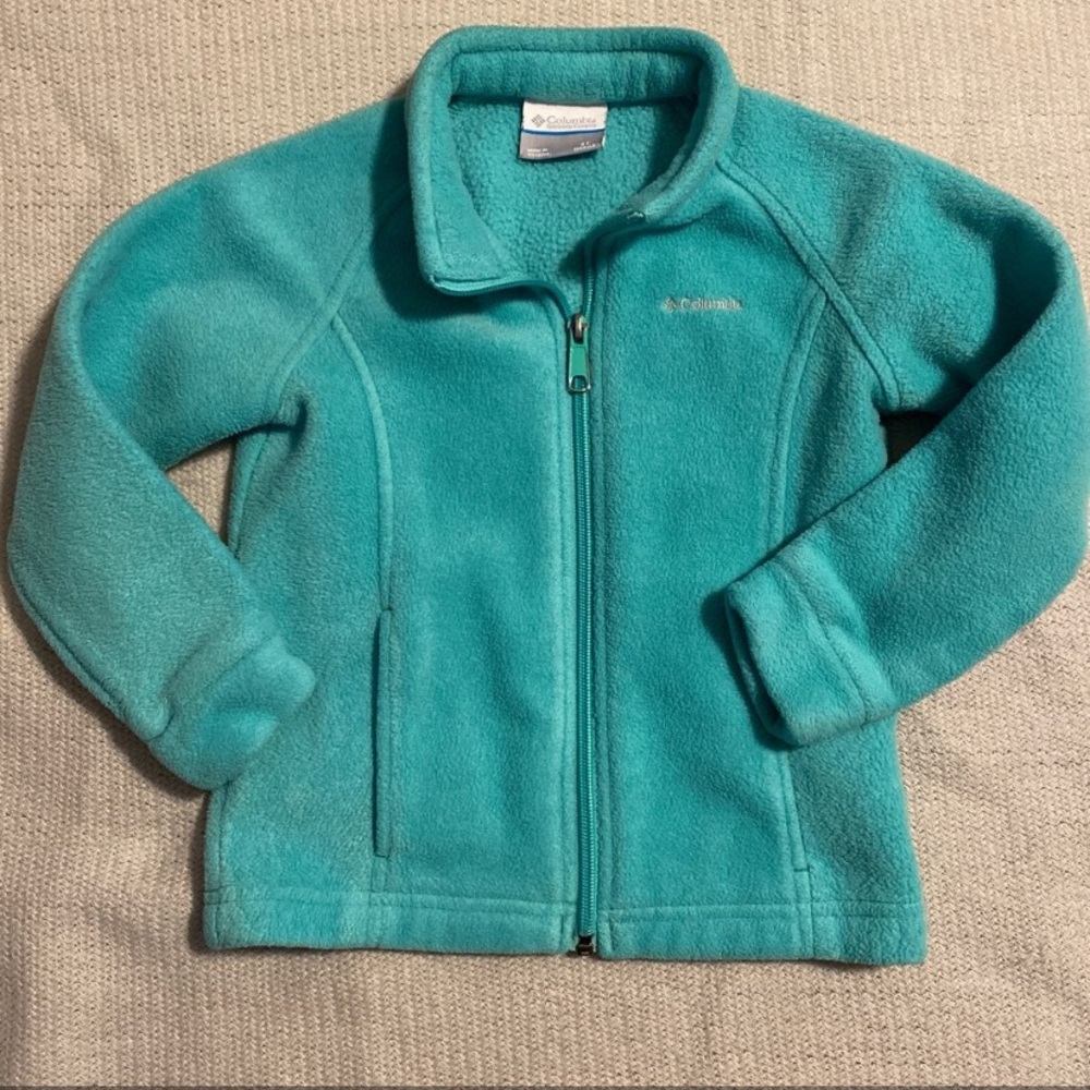 Like new Columbia fleece jacket 4T